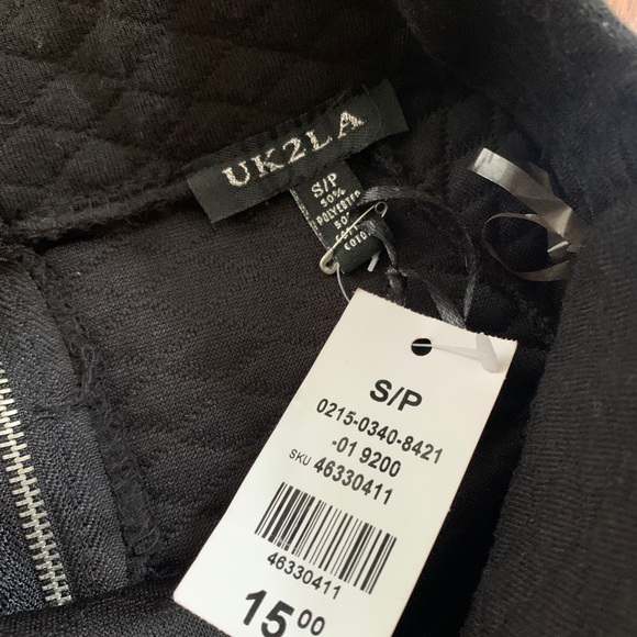 Soft black mini skirt - Picture 2 of 3